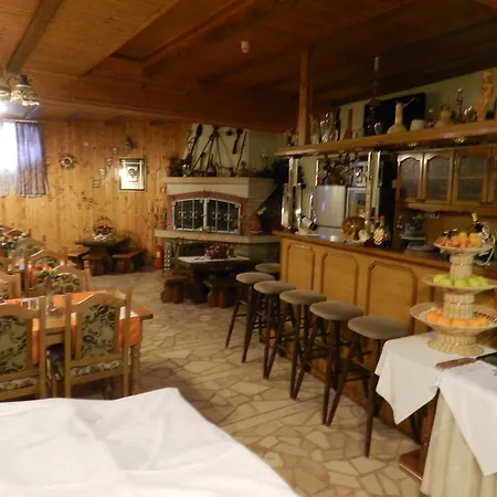 호텔 Hotel Makarska